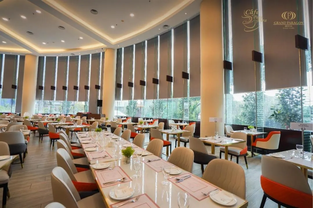 Grand Paragon Hotel Johor Bahru 4*,